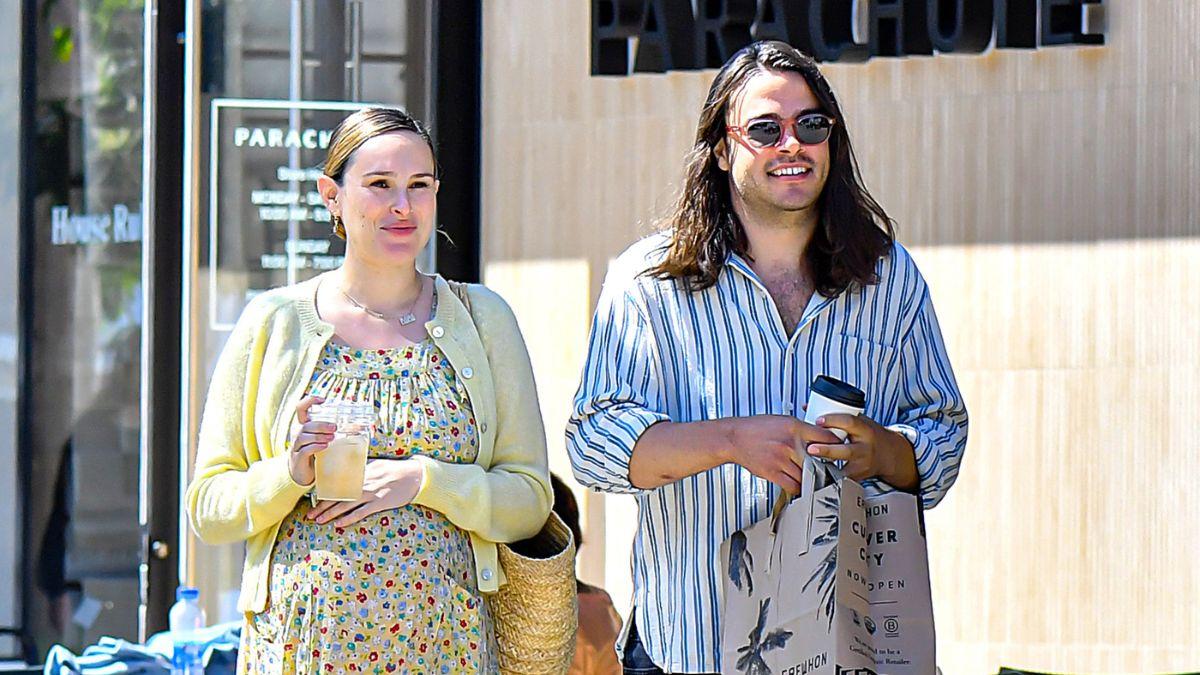 Image of Rumer Willis claimed her baby daddy was ‘so high’ while watching their daughter.