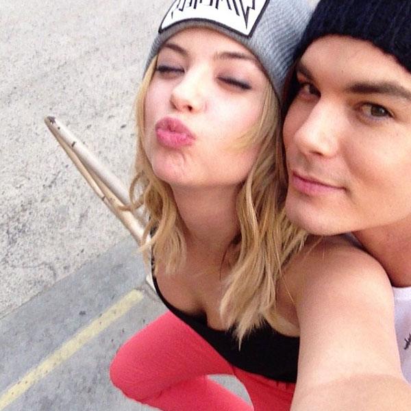 tyler blackburn girlfriend ashley benson