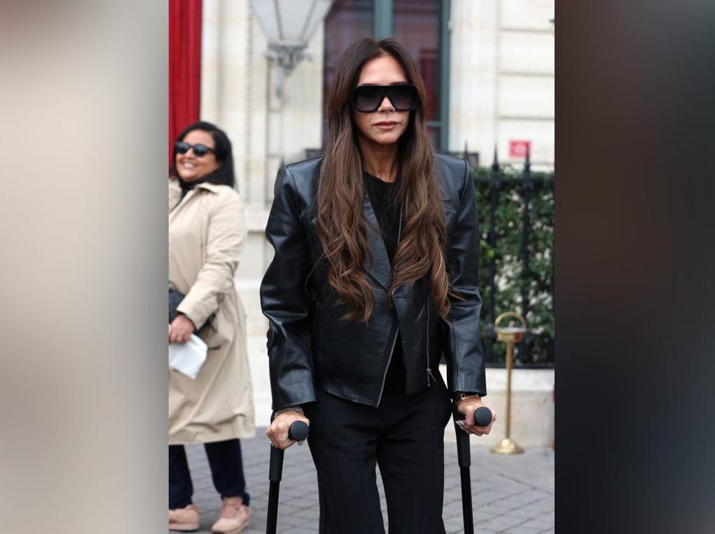 Victoria Beckham Uses Crutches After Breaking Her Foot: Photos