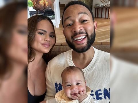 chrissy teigen hater surgeon overfilling face gained weight