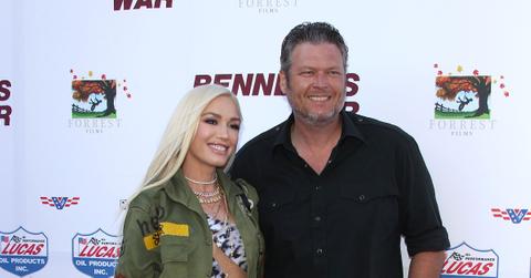 gwen stefani blake shelton cook christmas feast photos