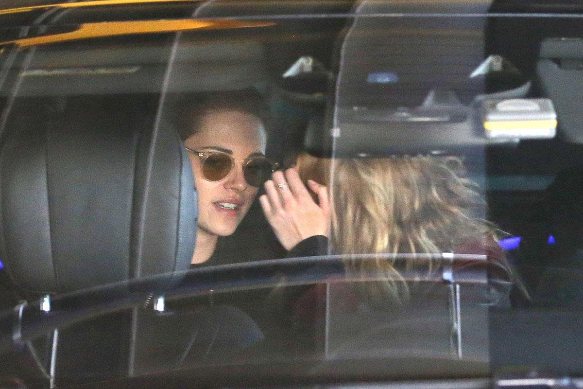 *EXCLUSIVE* **WEB MUST CALL FOR PRICING** Kristen Stewart and Stella Maxwell hot PDA at Milan Airport!