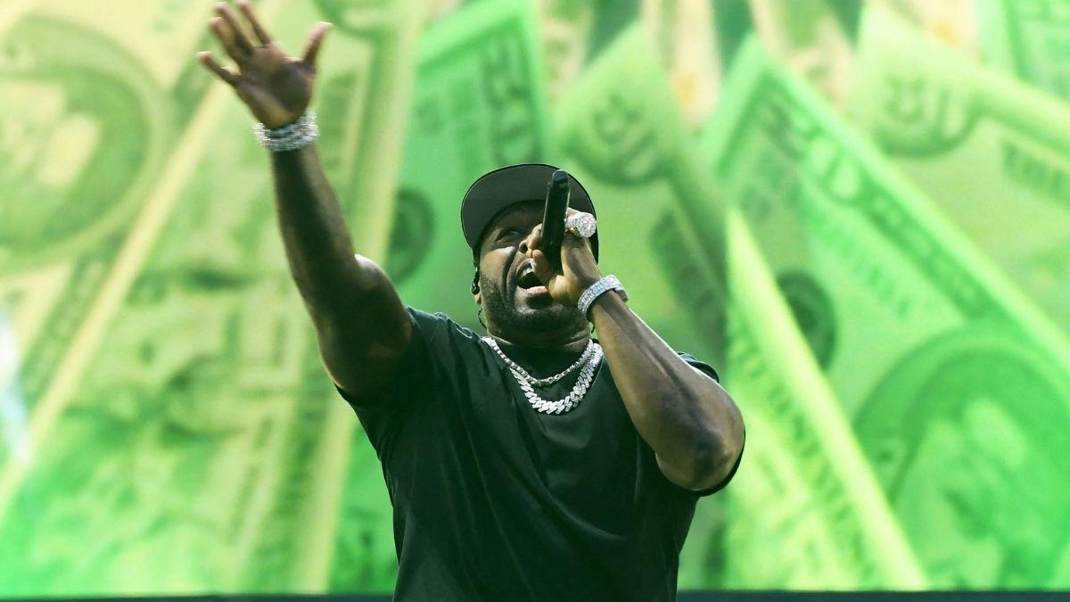 Image of Experts said 50 Cent's independent persona gave him greater flexibility.