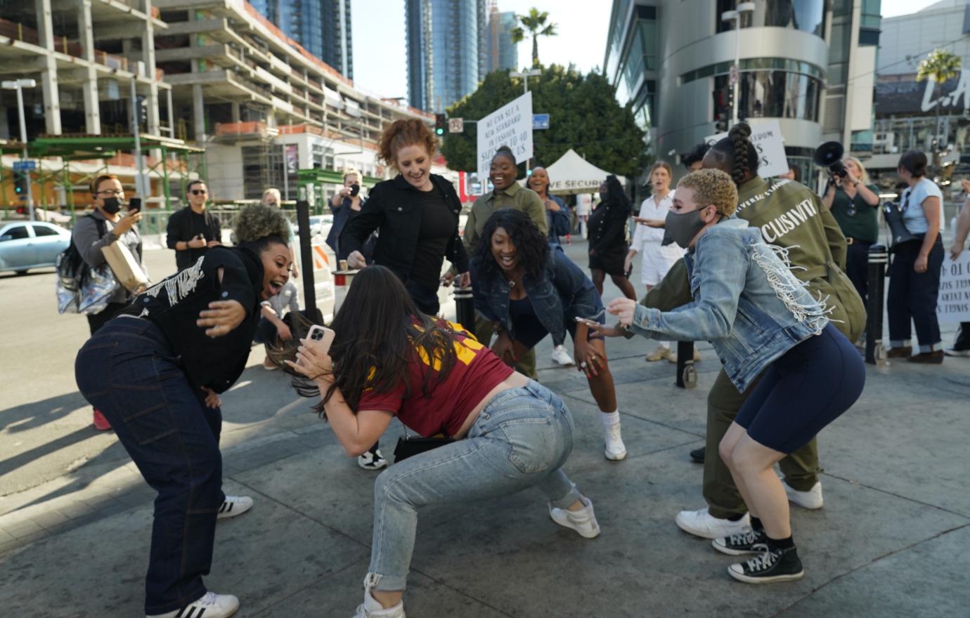 universal standard flash mob los angeles super bowl