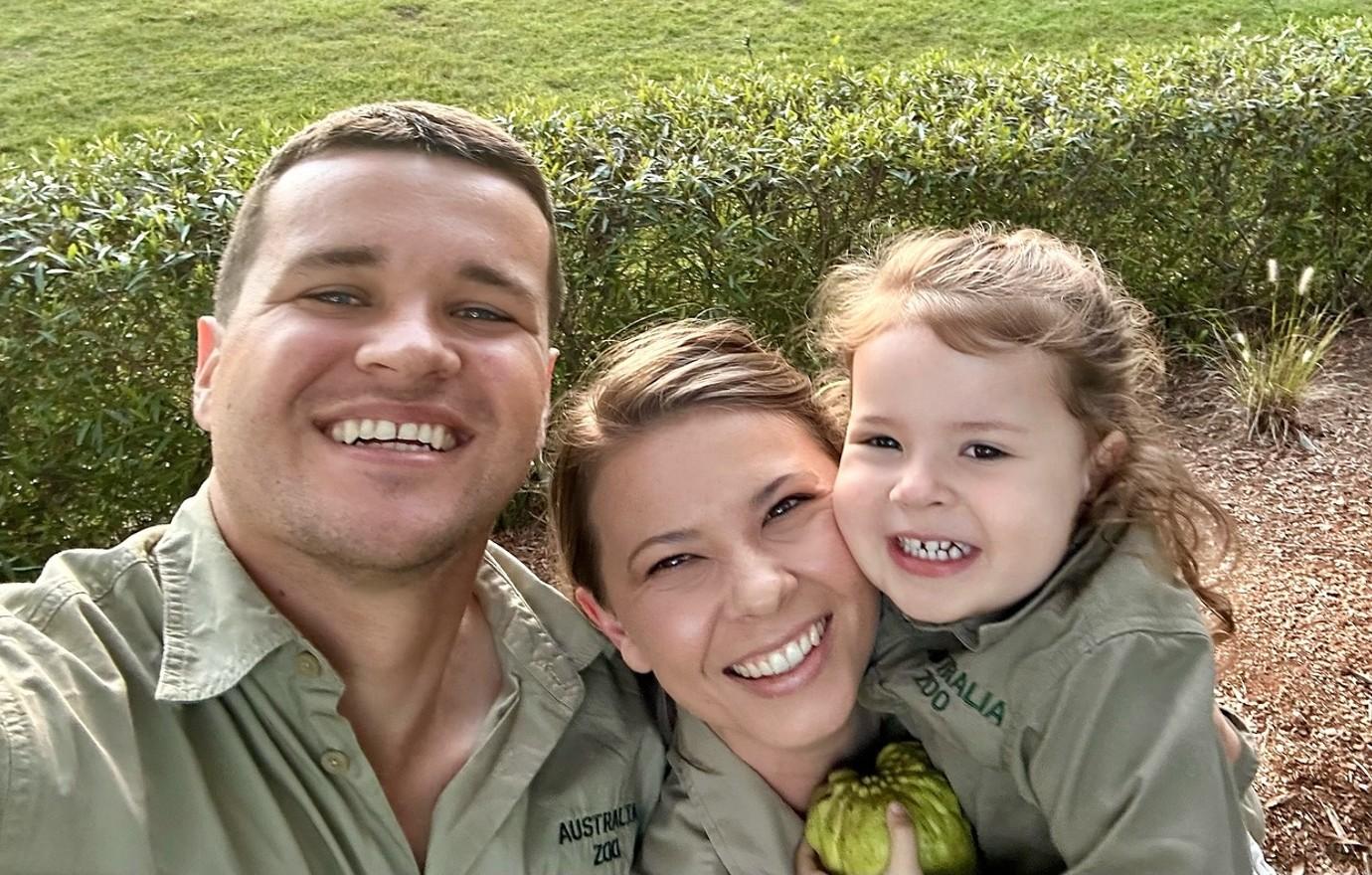 bindi irwin reveals the one thing she wishes she told her crocodile hunter dad bindisueirwin