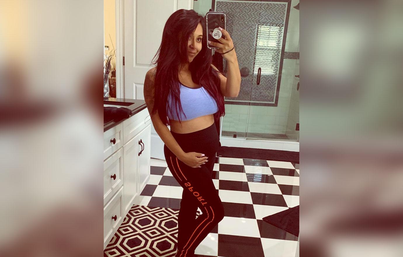 Snooki Shares Postpartum Pic Workout