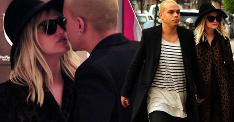 Ashlee simpson evan ross kissing