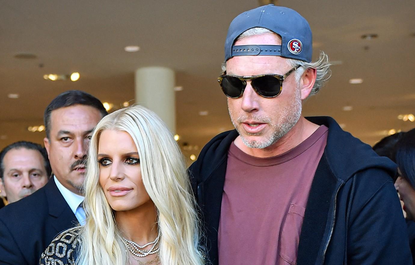 Jessica Simpson Steps Out for Basketball Game After Pottery Barn Ad Goes  Viral: Photo 4850488, Eric Johnson, Jessica Simpson Photos