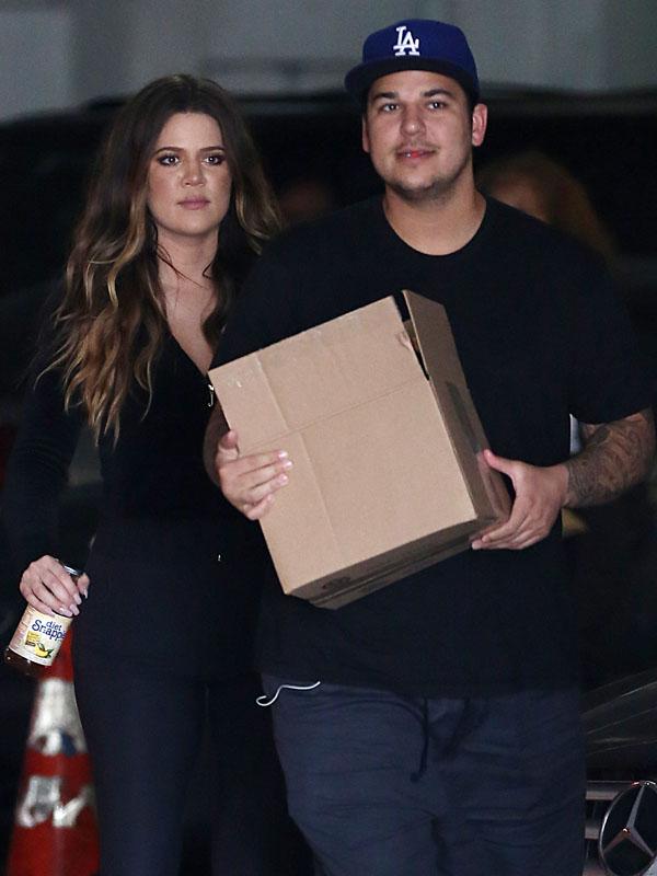 Rob Kardashian and Khloe Kardashian picking up Rob&#8217;s new sock collection in downtown Los Angeles