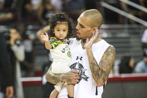 Rihanna chris brown daughter royalty meet first time 04