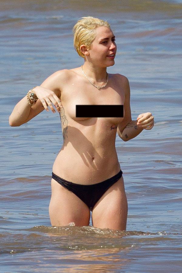 miley cyrus topless