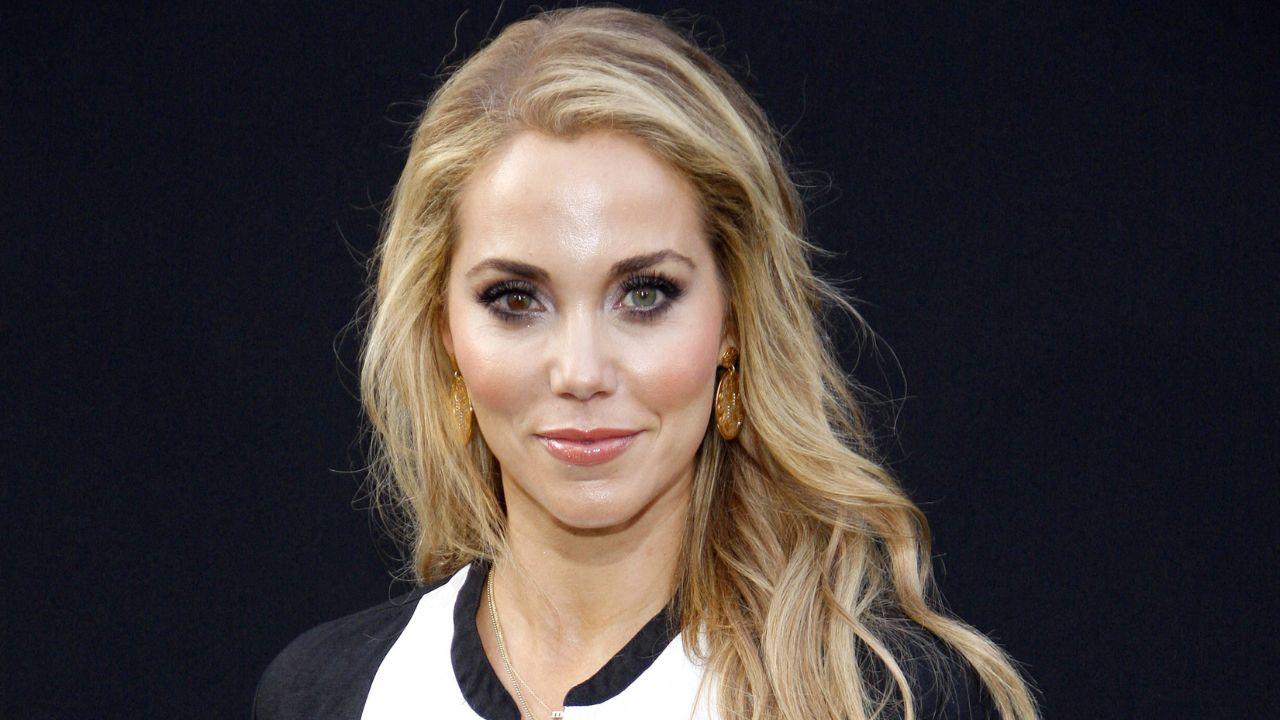 Image of Elizabeth Berkley.