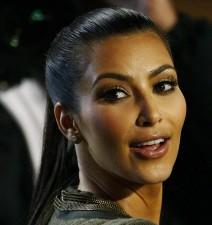 2010__02__okmagazine_kim kardashian 212×225.jpg