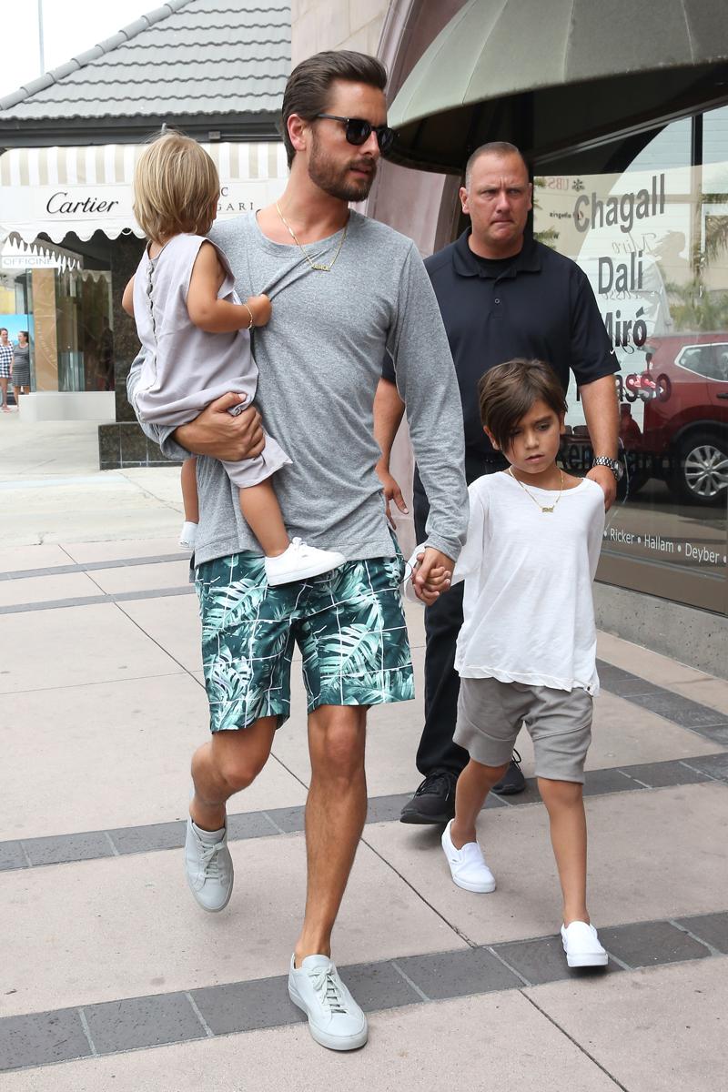 kourtney kardashian scott disick back together children