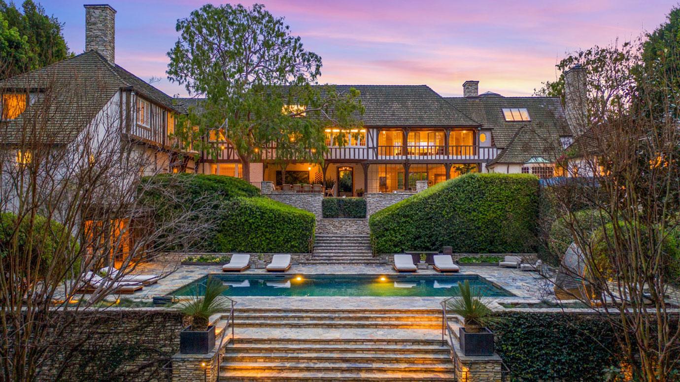 Jennifer Aniston and Brad Pitt’s newlywed Beverly Hills mansion sells for $32.5 million