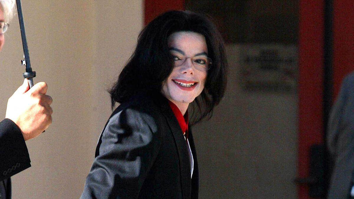 Photo of Michael Jackson.