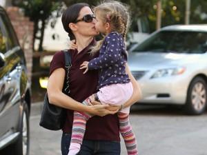 2010__11__Jen_Garner_Nov10_92a 300×225.jpg