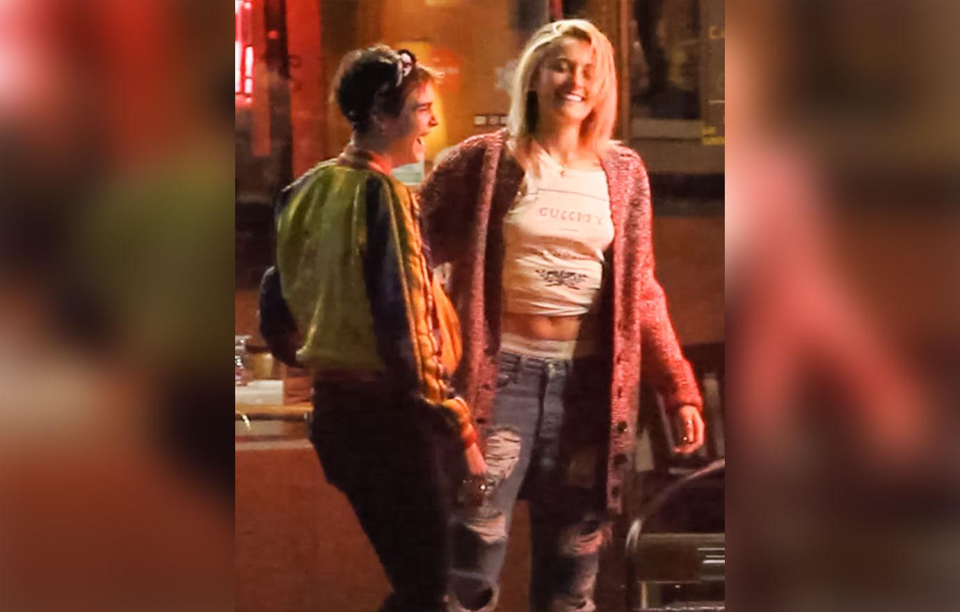 *PREMIUM EXCLUSIVE* Cara Delevingne and Paris Jackson share a Kiss as their Rumored Romance heats up