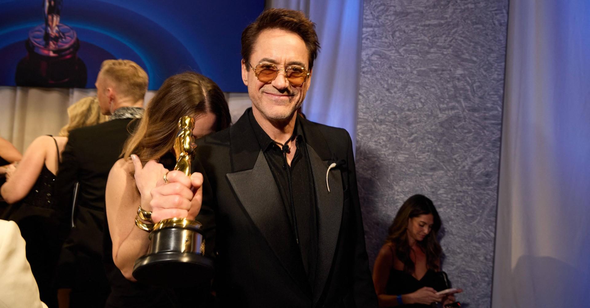 Robert Downey Jr. Slammed For Ignoring Ke Huy Quan During Oscar Win