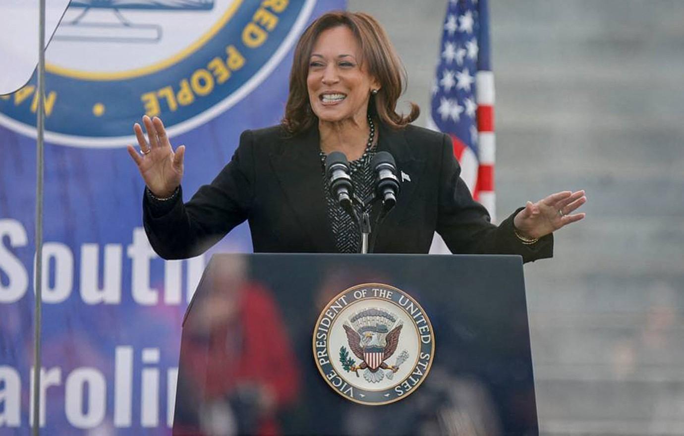 kamala harris slams donald trump allegations joe biden felony countsjpg