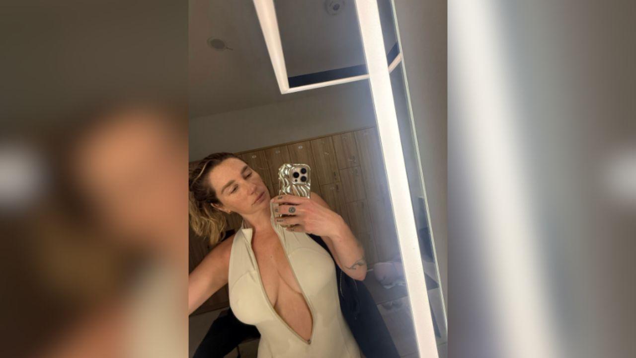 Image of One fan told her they were 'obsessed with this dump.'