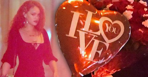 Riahanna roses balloons