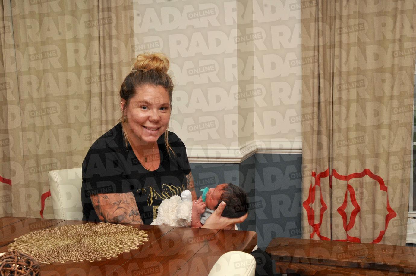 EXCLUSIVE: Kailyn Lowry seen for the first time since giving birth to new baby boy