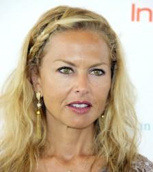 2010__08__wenn5521999 224×300.jpg