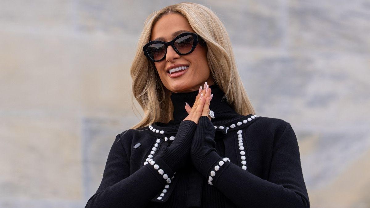 image of Paris Hilton is urging lawmakers to pass the DEFIANCE Act.