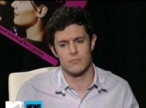 2010__09__Adam_Brody_Sept9newsnea 300×222.jpg