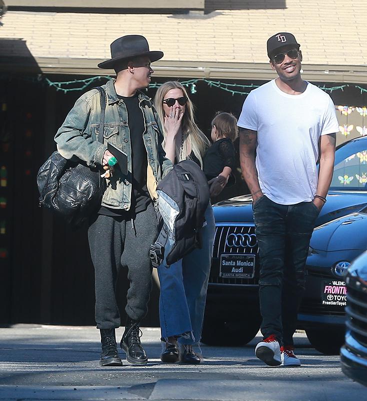 Exclusive&#8230; Ashlee Simpson, Evan Ross &amp; Their Daughter Jagger Grab Lunch With A Friend In Studio City