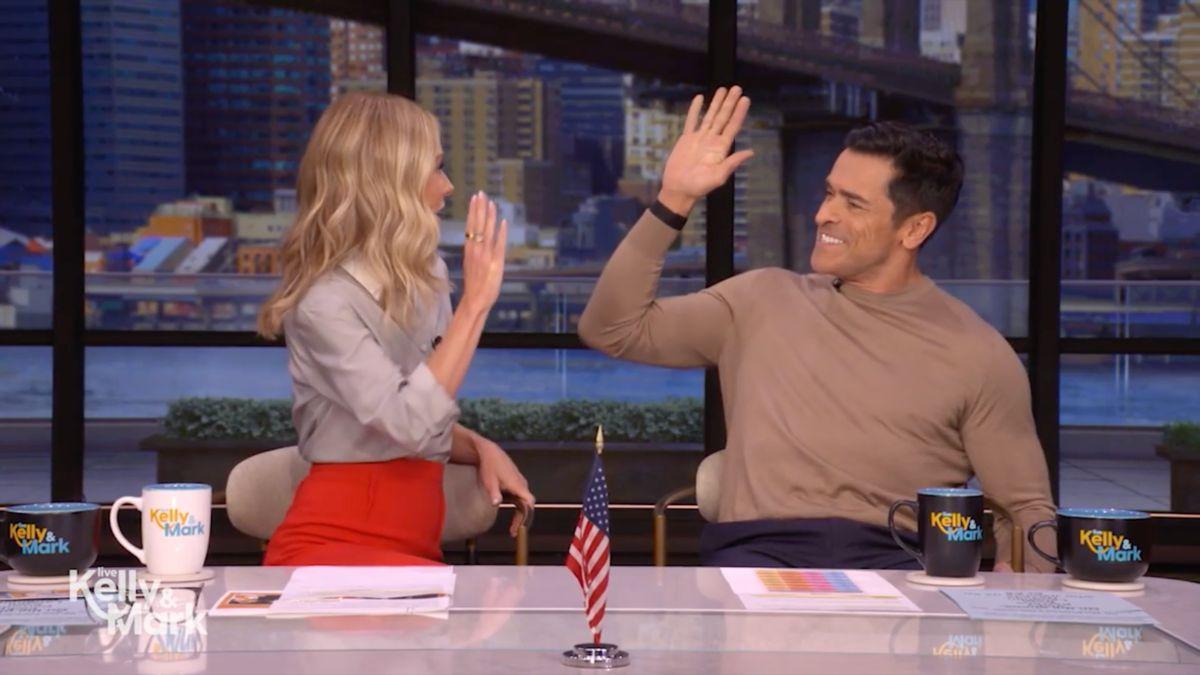 Image of Mark Consuelos and Kelly Ripa share three children.