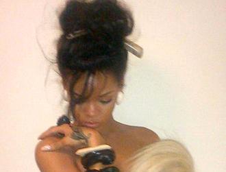 Rihanna topless.jpg