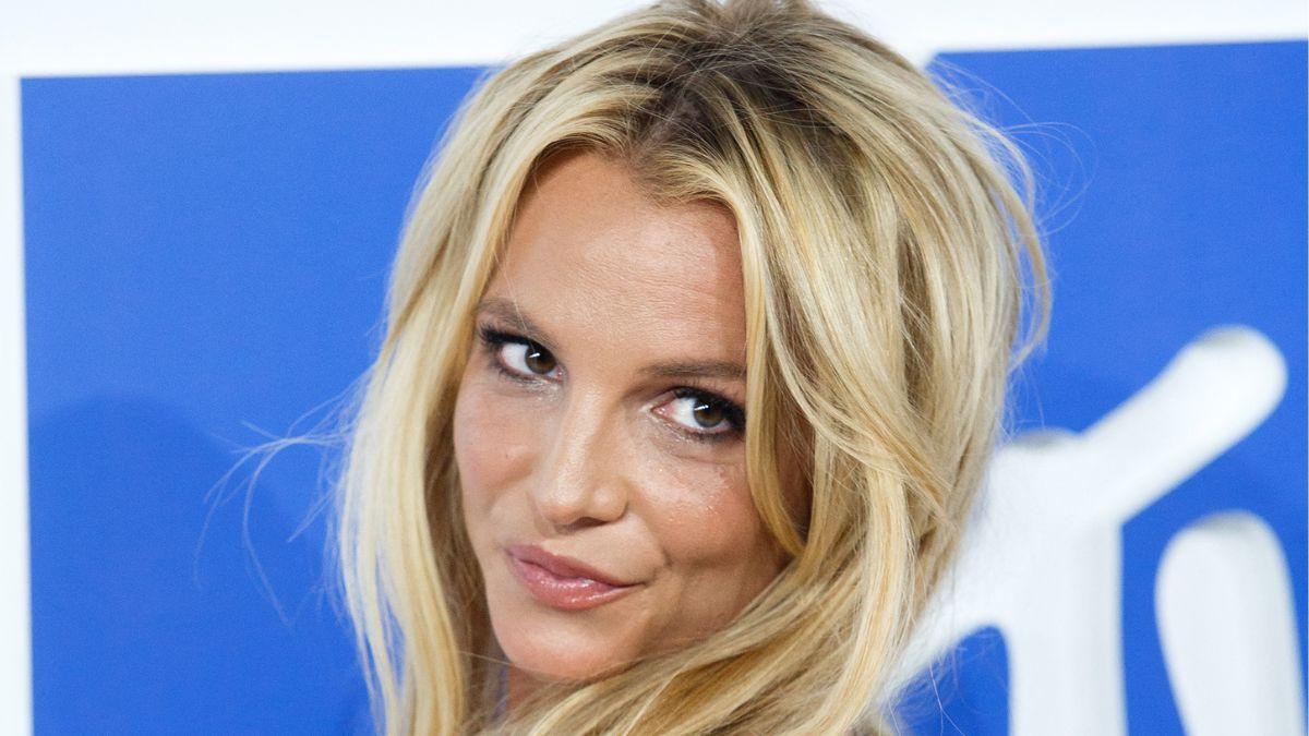 britney spears ups downs over the years photos