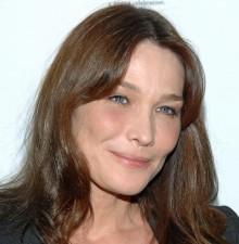 2009__11__carlabruni 220&#215;225.jpg