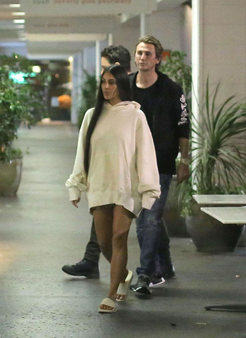 Kim kardashian jonathan cheban wedding ring ice cream outing paris robbery 04