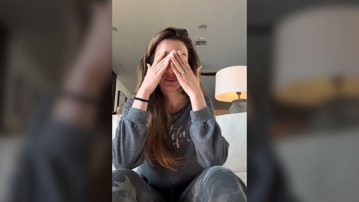 Photo of Christy Carlson Romano was unapologetic to people who felt she was 'overreacting.'