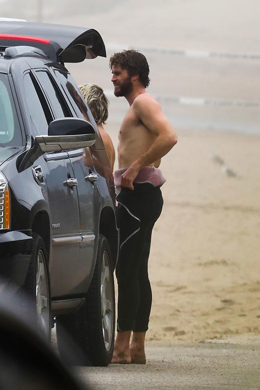 *EXCLUSIVE* Liam Hemsworth shows Incredible Physique after Surfing in Malibu