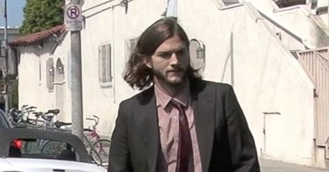 2011__09__ashton kutcher sept30 1886483.jpg