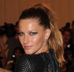 2010__08__okmagazine_gisele 150×147.jpg