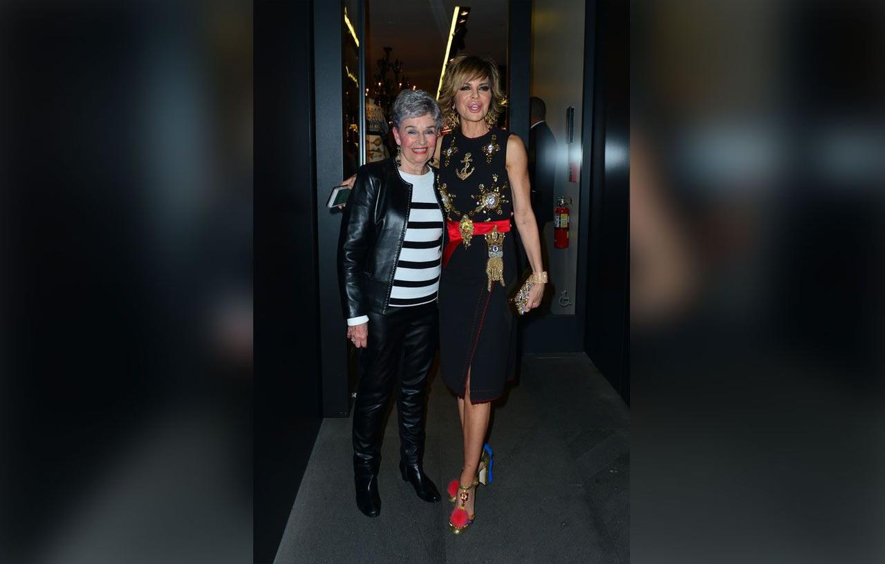 Lisa Rinna: 'Better Days Are Coming' Following Mom Lois' Death, COVID ...