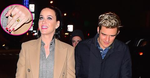 Katy perry engaged orlando bloom split engagment ring diamond hero
