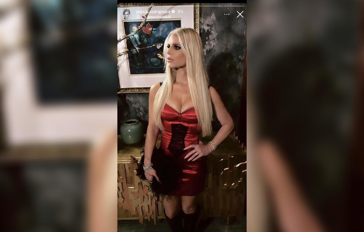 Jessica Simpson Wows In Bombshell Underwear Throwback – 'Housewife Of The  Year Looks A Little Different' Now - The Blast