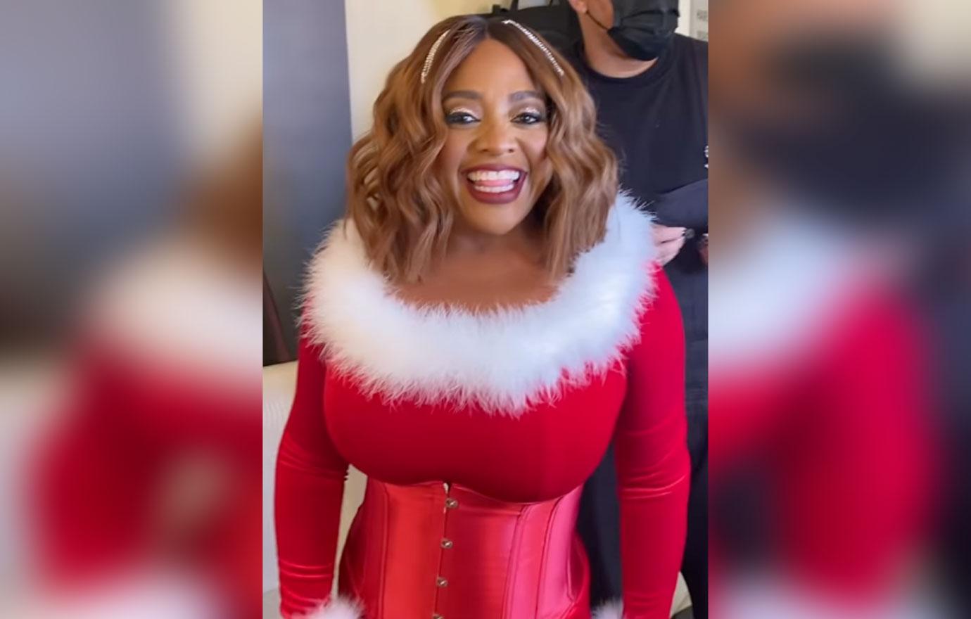 sherri shepherd christmas dress the wendy williams show