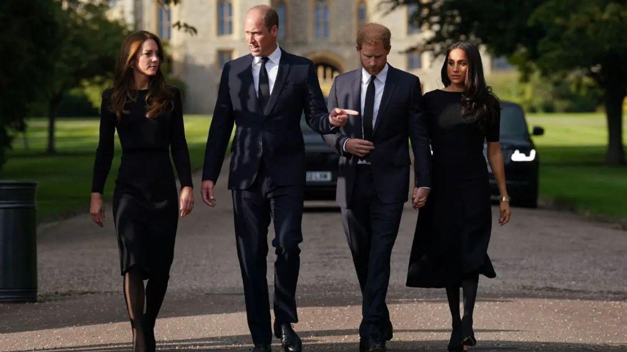 image of royal family