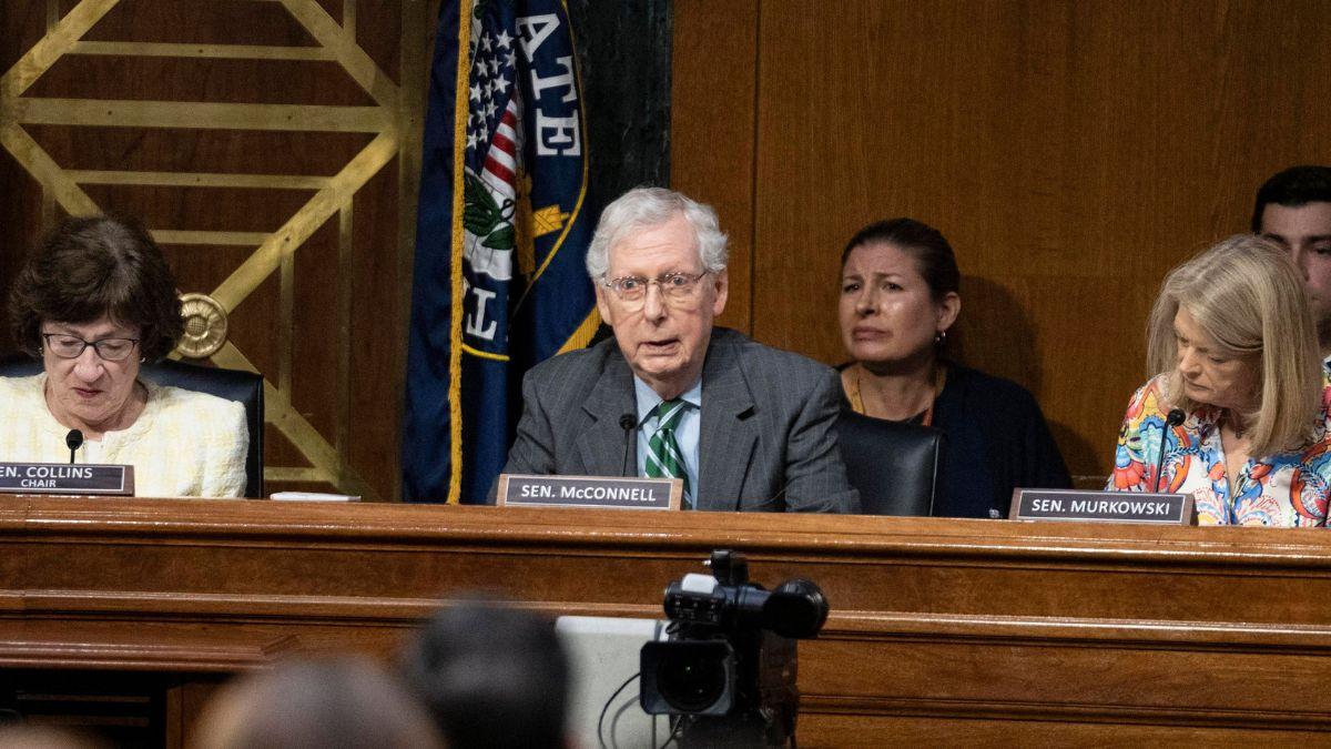 Image of Emergency dispatch audio revealed the address of Sen. Mitch McConnell's home.