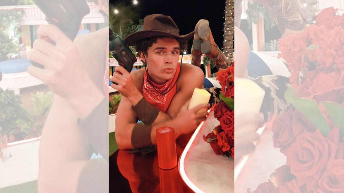 Image of Nic Vansteenberghe confirmed his split from Olandria Carthen in a message shared on his subscribers-only TikTok.