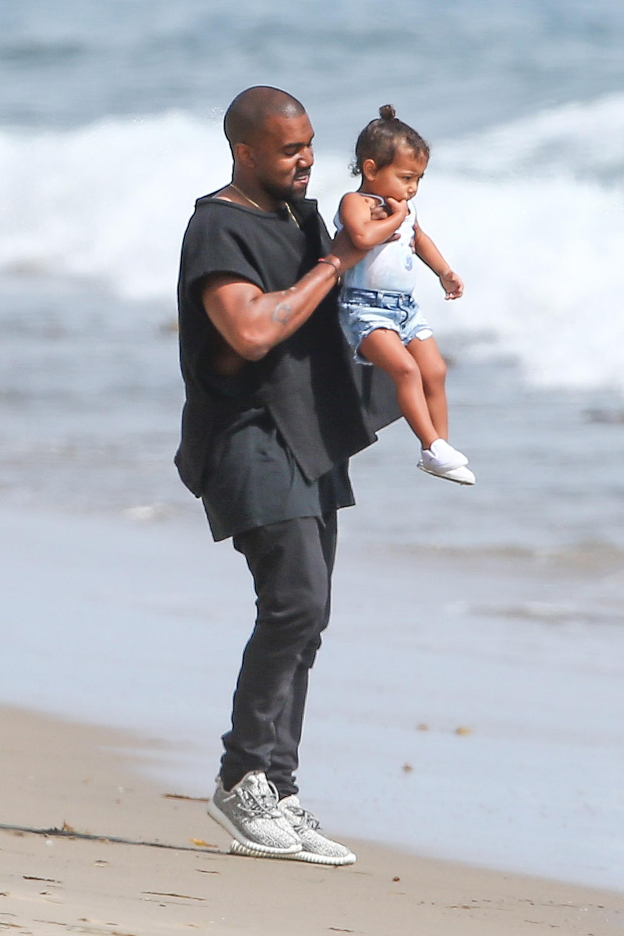 *PREMIUM EXCLUSIVE* Kanye West, Kim Kardashian and baby North have a family day in Malibu**WEB EMBARGO UNTIL 10AM PST ON 03/24/15**