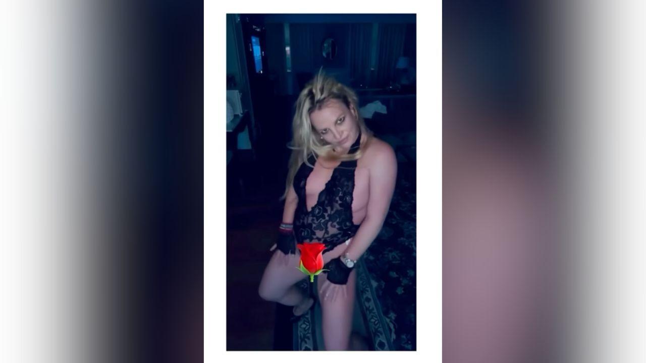 Image of Britney Spears placed her hands near her crotch while a strategically positioned red rose emoji concealed her private parts.