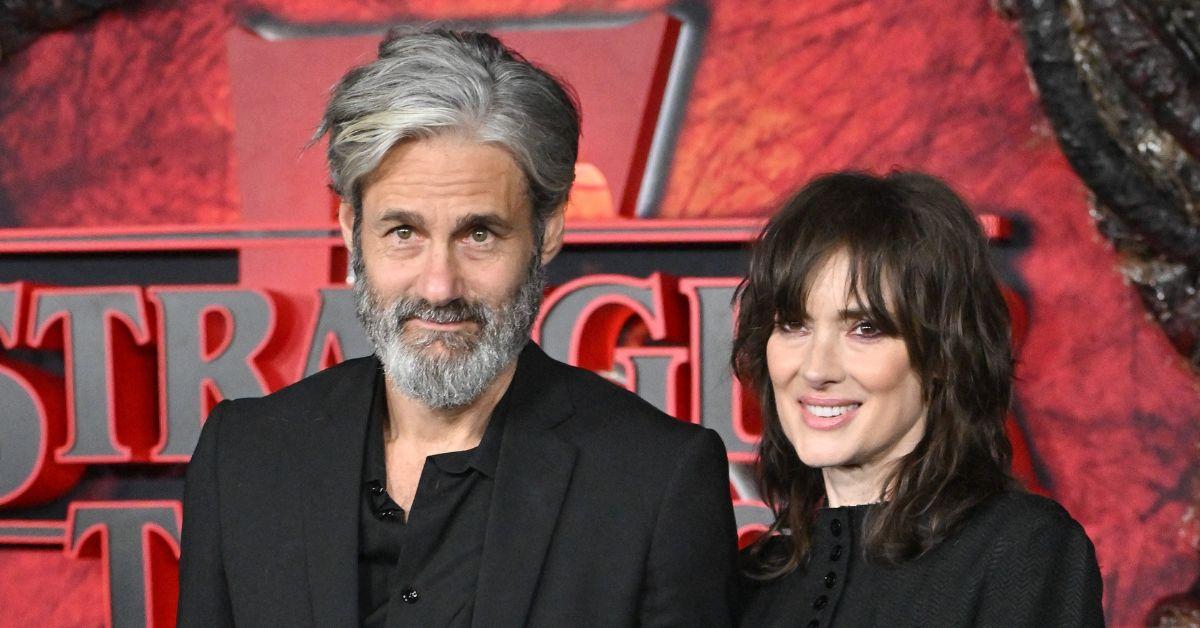 stranger things cast love lives who are they dating